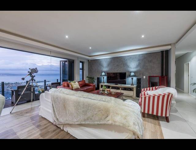 3 BEDROOM HOUSE FOR SALE IN LINKSIDE